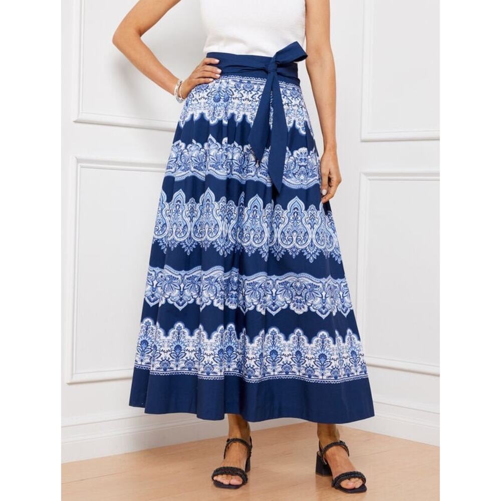 Talbots The Piper Pleated Patio Skirt Medallion Blue Womens Size 12 Petite